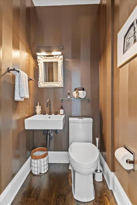 German Village Serenity, Steps To Schiller Park Holiday home *